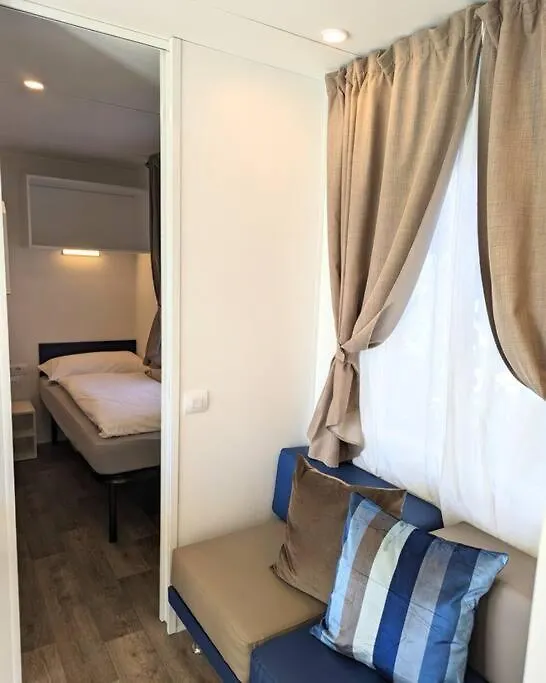 Mobile Home On Lago Maggiore - Direct Beach Access Maccagno Chalet