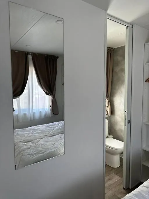 Chalet Mobile Home On Lago Maggiore - Direct Beach Access Maccagno