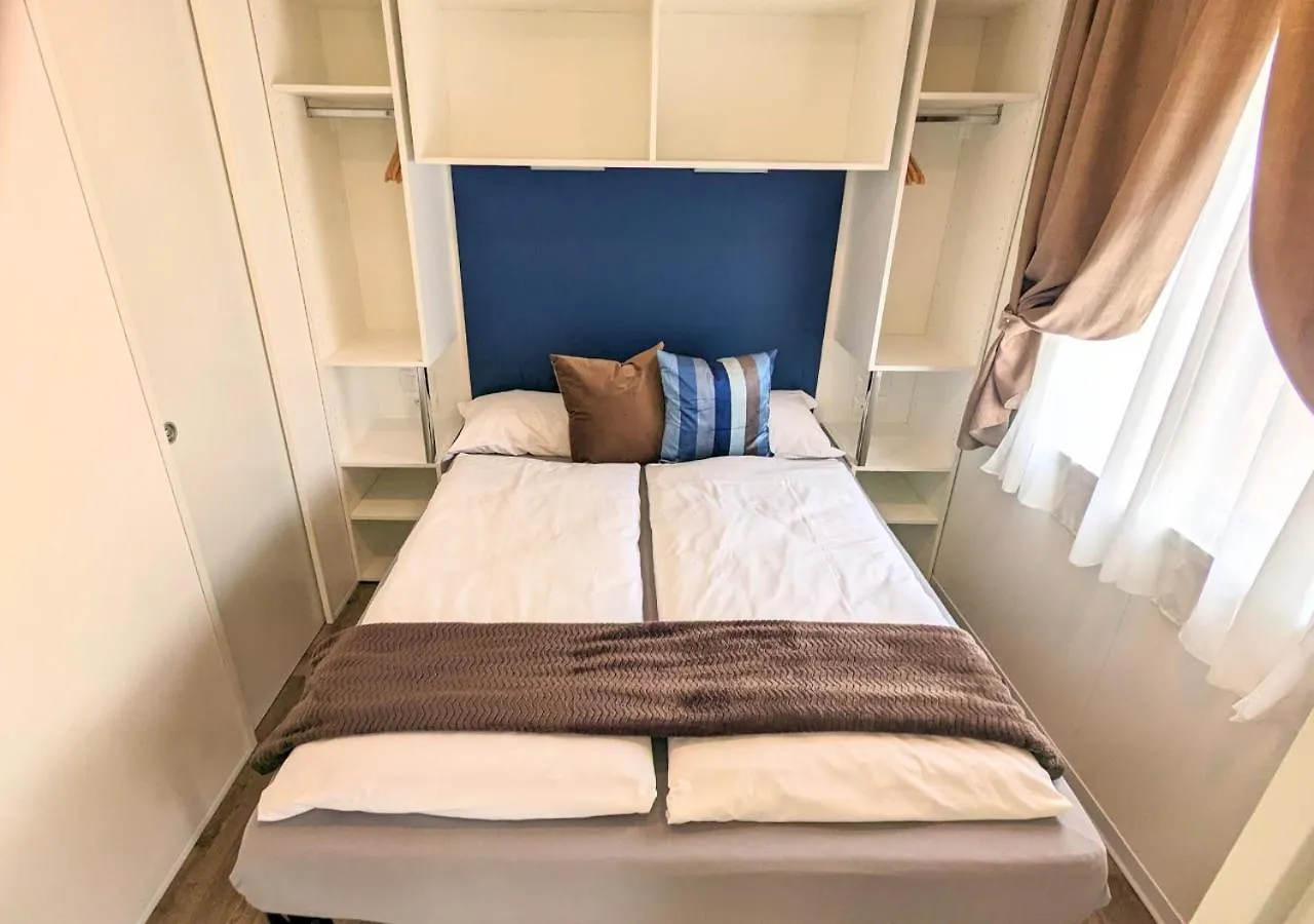 Mobile Home On Lago Maggiore - Direct Beach Access Maccagno