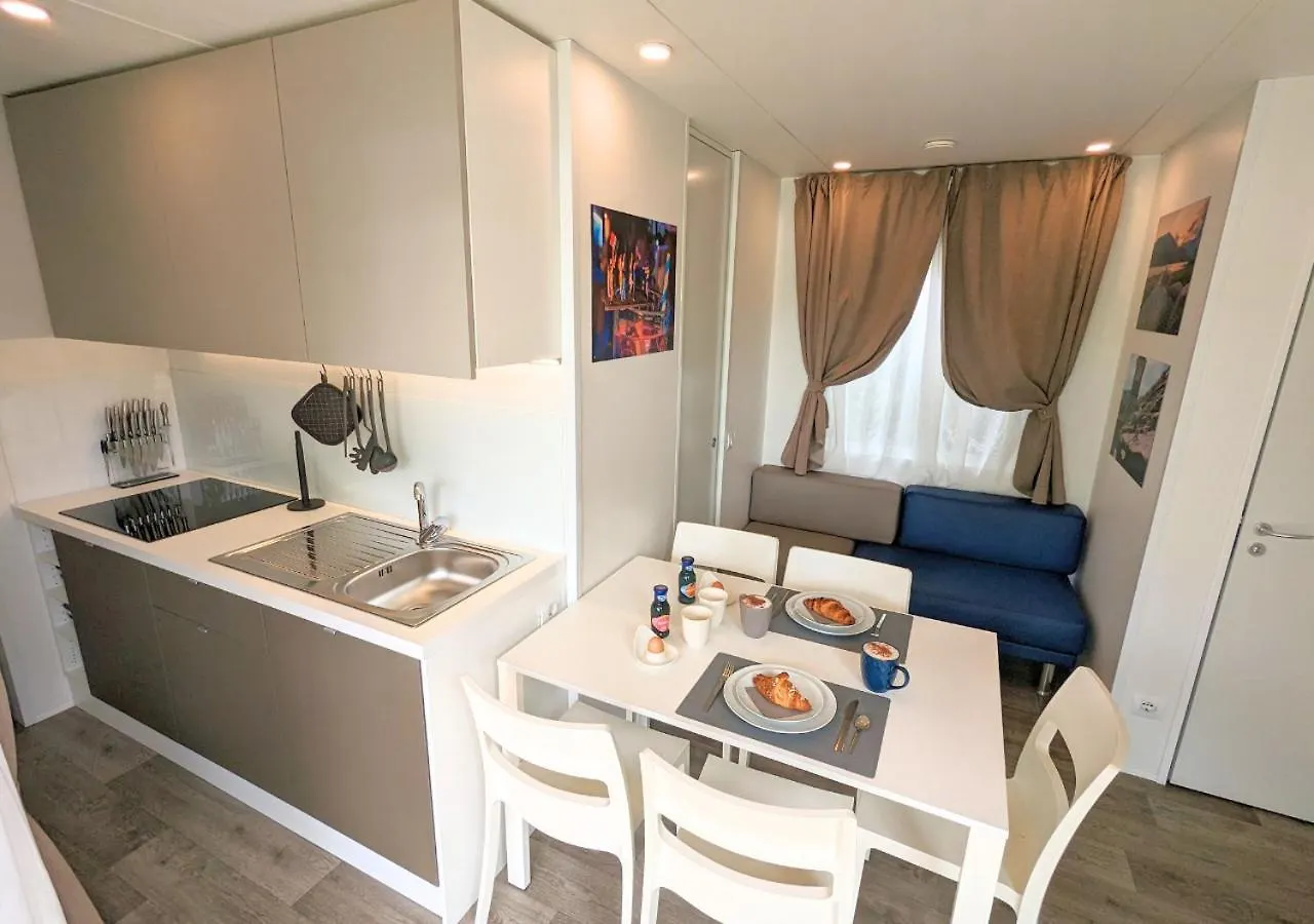 Mobile Home On Lago Maggiore - Direct Beach Access Maccagno Chalet