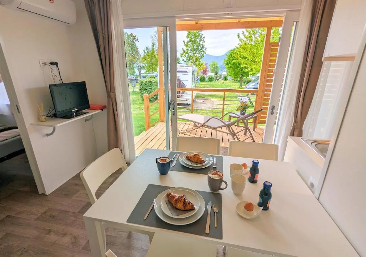 Mobile Home On Lago Maggiore - Direct Beach Access Maccagno Chalet