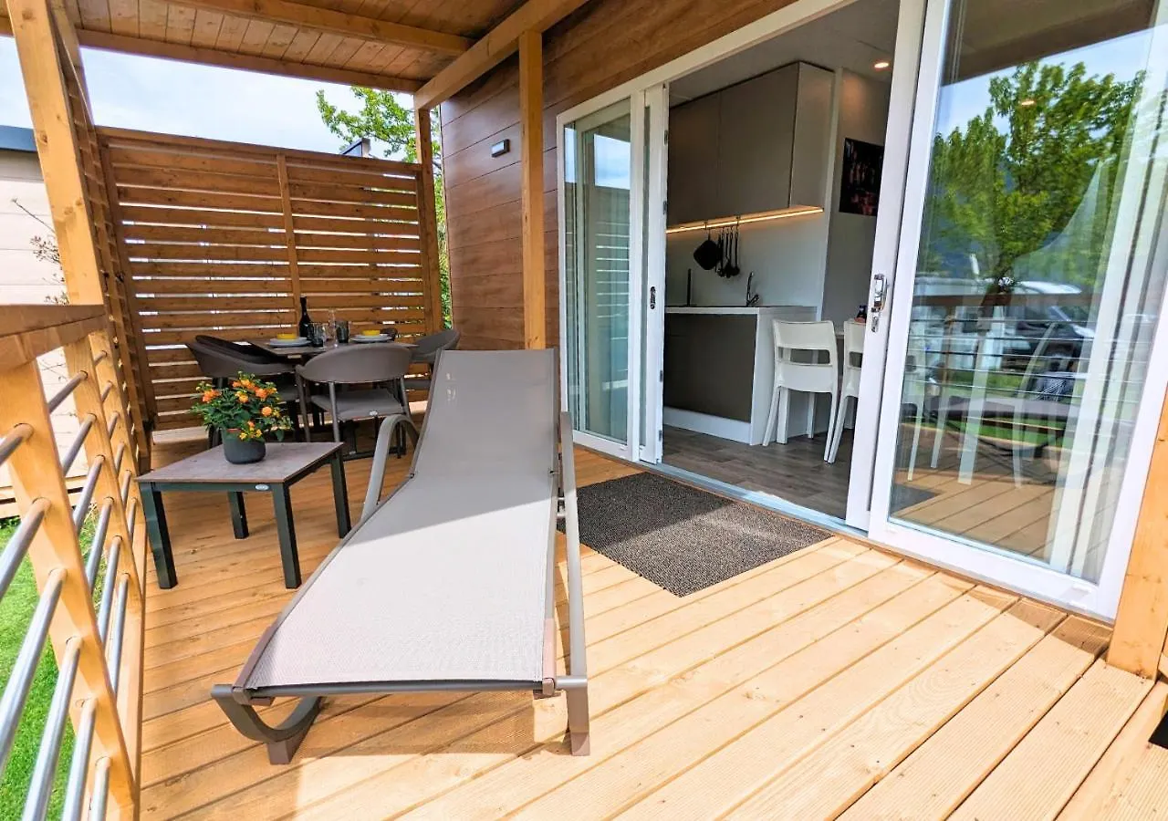 Chalet Mobile Home On Lago Maggiore - Direct Beach Access Maccagno